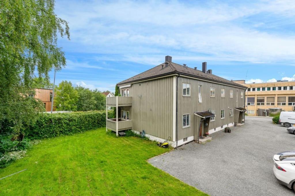 Leilighet Rett Ved Lerkendal Stadion Trondheim Exterior foto